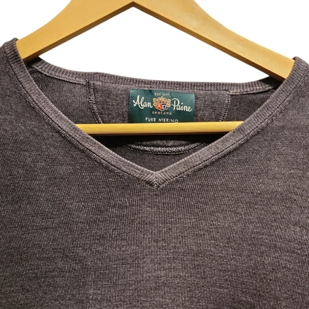 Alan Paine 100% MERINO WOOL V-Neck Sweater Gray Men's Medium